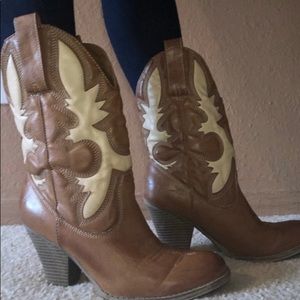 Mia Western Shoes